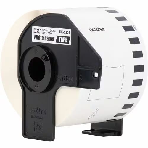 Rollo de cinta Brother DK-2205 para etiquetas térmica continua blanca, 60.96mm de ancho por 30.48m de largo.
